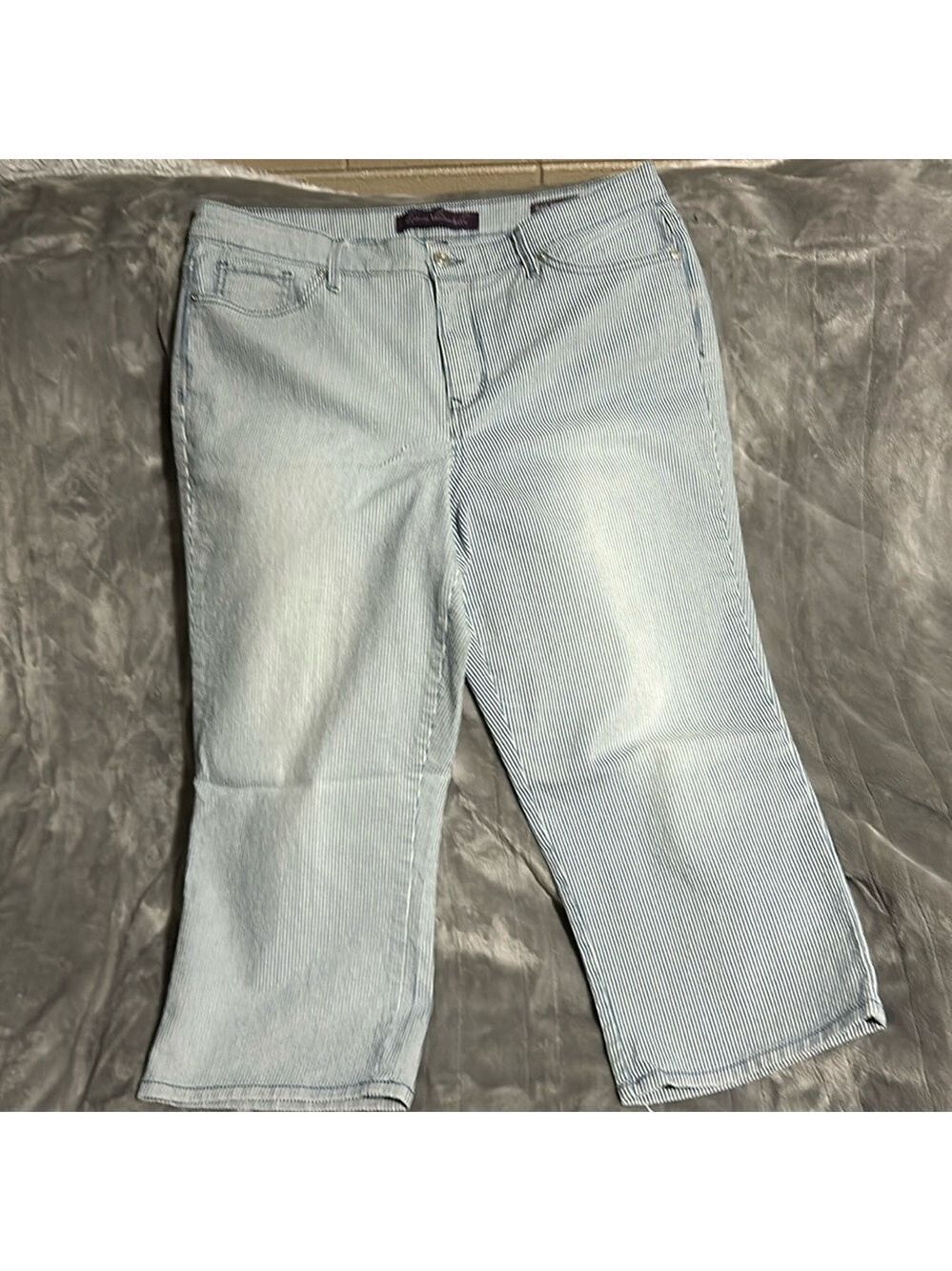Gloria Vanderbilt Women’s Cropped Jeans